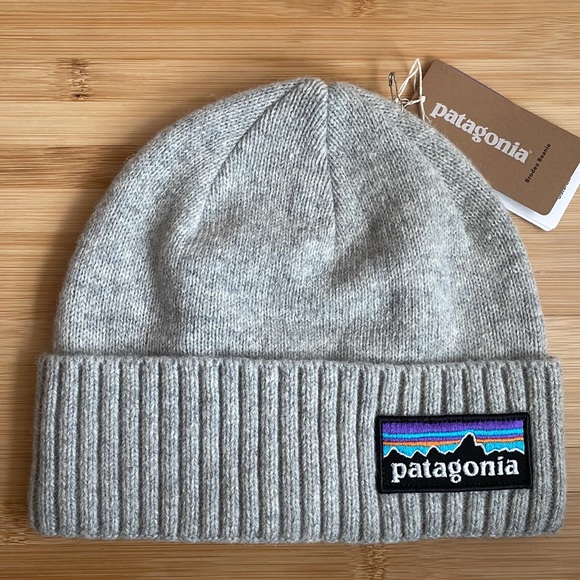 Brand New Patagonia Brodeo Beanie Recycled Wool Drifter Grey Logo Hat Ski Hike - Picture 15 of 15